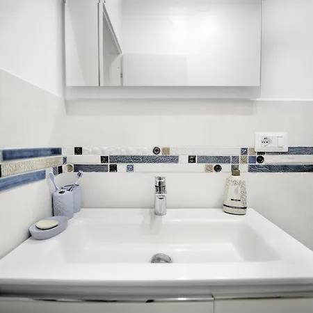 -filip & Maril - Cozy Near The Metro Apartament Rzym