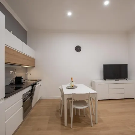 -filip & Maril - Cozy Near The Metro Rzym